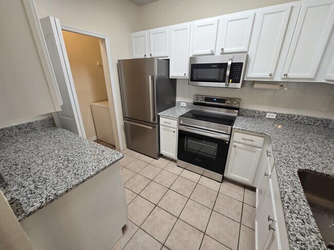 Building Photo - 2651 Maitland Crossing Way