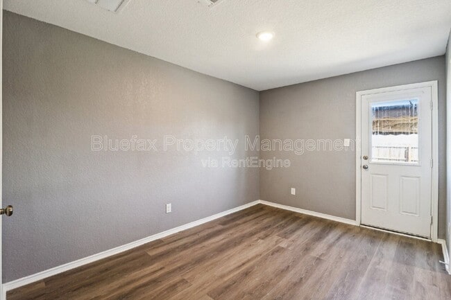 Building Photo - 7244 Pasture Run