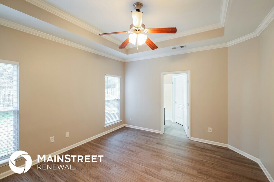 Building Photo - 12879 Woodland Park Cir