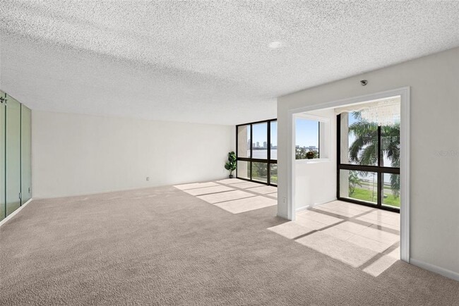Building Photo - 3301 Bayshore Blvd