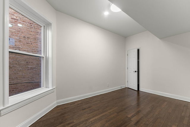 Building Photo - 7532 S Champlain Ave