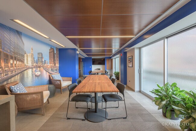 Building Photo - 777 N Michigan Ave