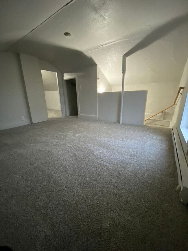 Building Photo - 546 Ceape Ave