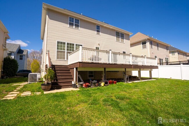 Building Photo - 460 Morning Glory Dr