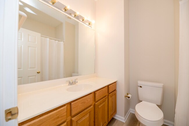 Building Photo - 3617 Augusta Dr