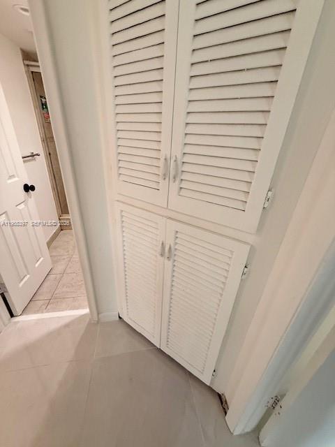 Building Photo - 3101 Oakland Shores Dr