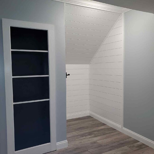 Building Photo - 449 Poplar St