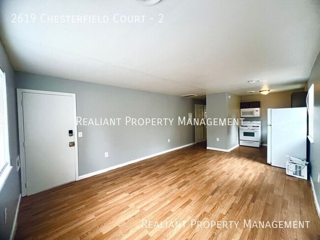 Building Photo - 2619 Chesterfield Ct