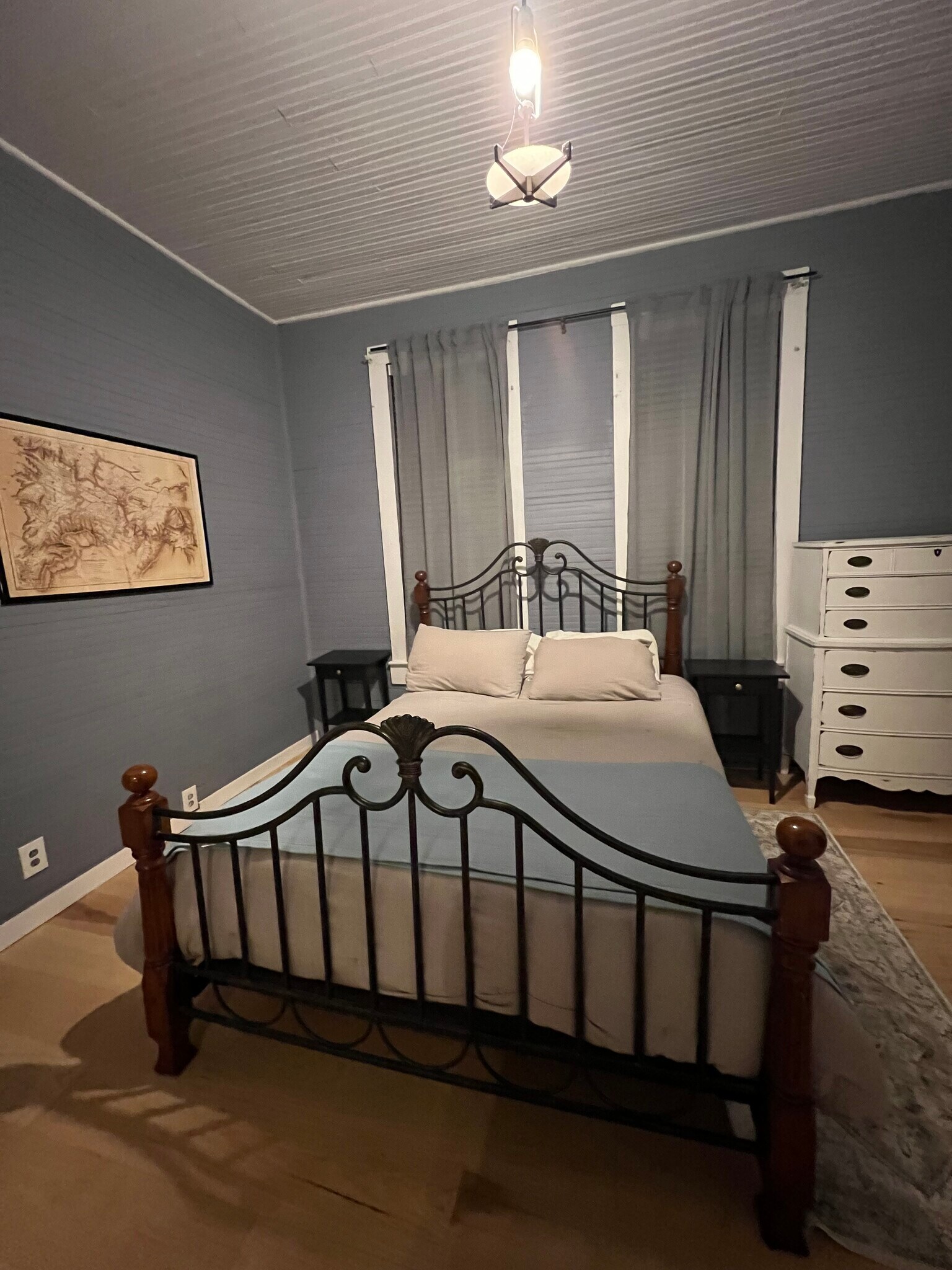 Building Photo - 1512 E 18th Ave