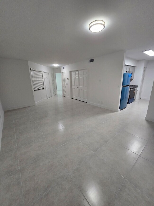 Building Photo - 8657 SW 5th St