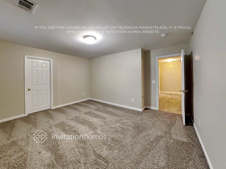 Building Photo - 1093 Sparkling Cove Dr