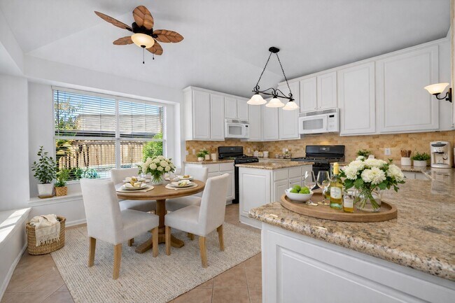 Building Photo - 15619 Winding Valley Dr