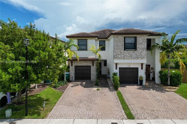 Building Photo - 25185 SW 108th Ave