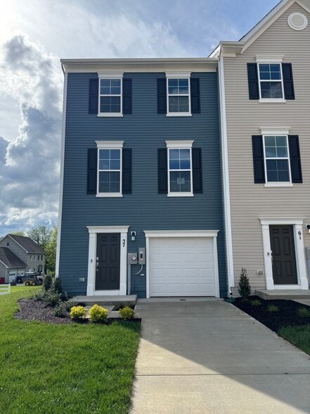 Primary Photo - 57 Gray Silver Rd