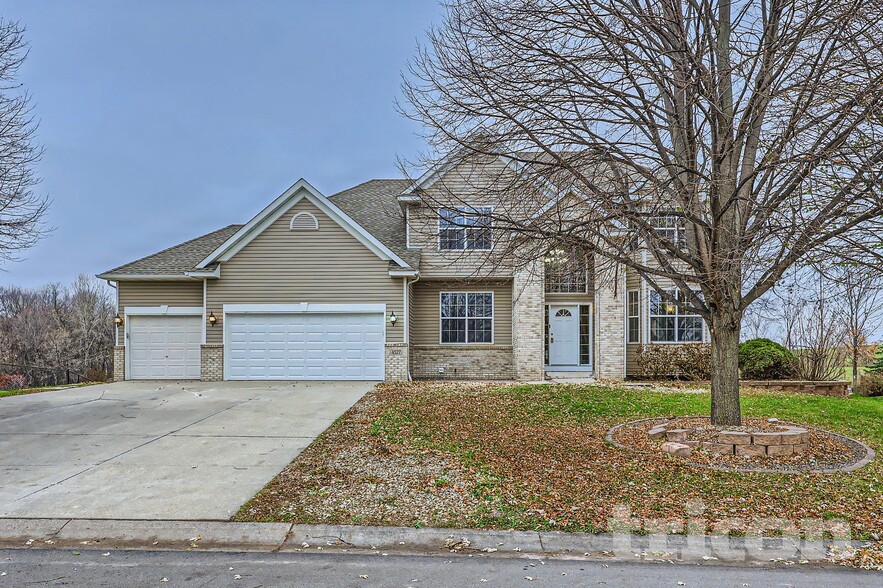 Building Photo - 4527 Mason Ave NE