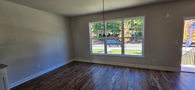 Building Photo - 1240 Ainsworth Alley