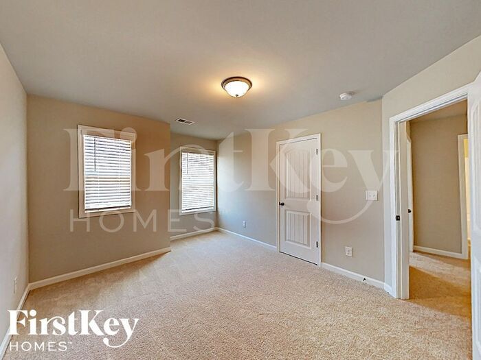 Building Photo - 3172 Baylor Cir