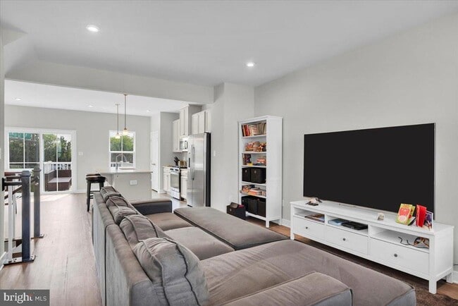 Building Photo - 71 Kohlmyer Dr