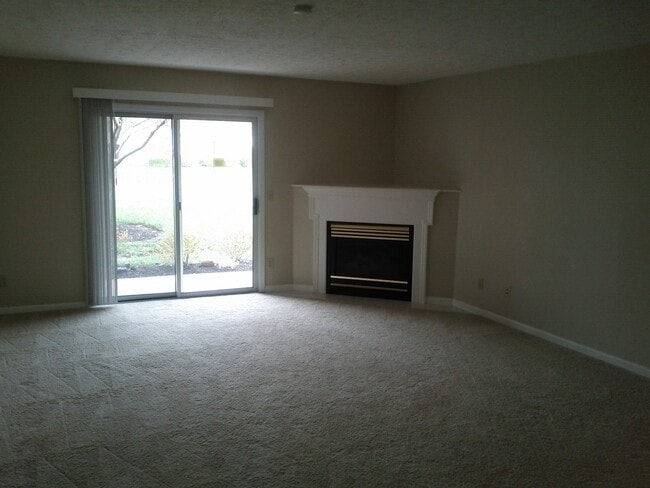 Building Photo - 9640 Crosley Farm Dr