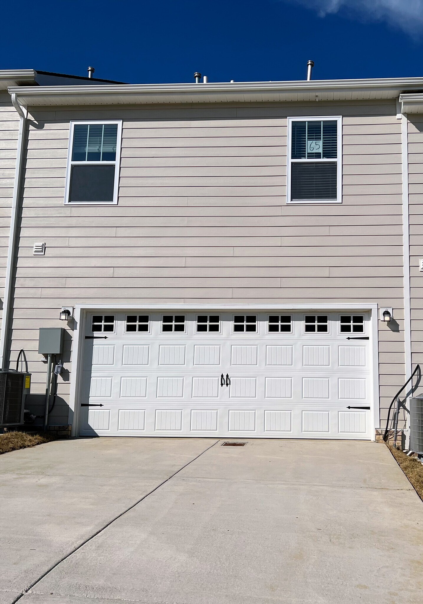 Building Photo - 2606 Comanche Ct