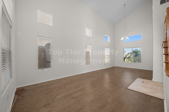 Building Photo - Beautiful 4 bed, 3 bath, 2,726 sqft House in Peaceful San Marcos Neighborhood - Available NOW