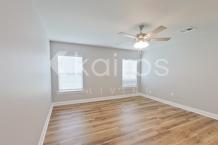 Building Photo - 13760 Willowmore Dr