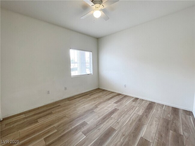 Building Photo - 6160 Rumrill St