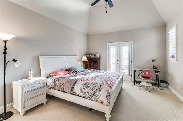 Building Photo - 630 Bridge St