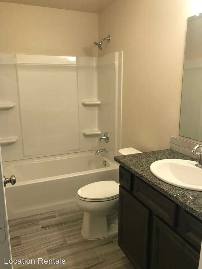 Building Photo - 3 br, 2 bath House - 10005 Wausau Ave