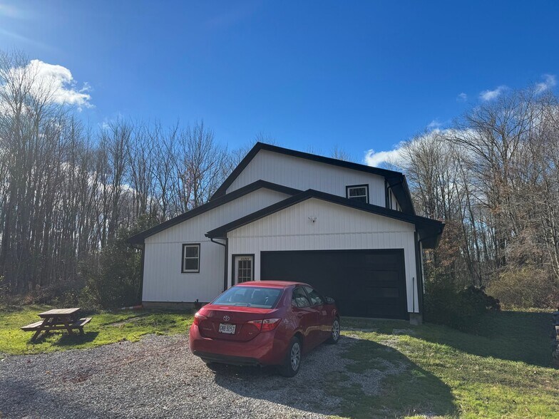 Building Photo - 11711 Mayfield Rd