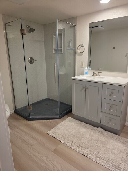 Building Photo - 2717 S Cord Cir