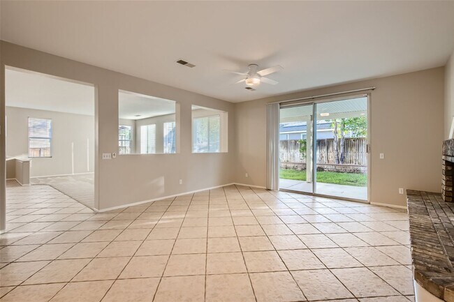 Building Photo - 4 BD/3 Ba Home with Three car attached gar...