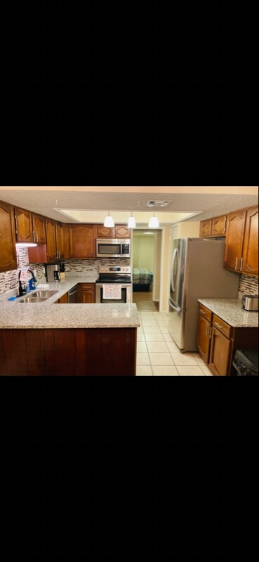 Building Photo - 9687 Chelmsford Dr