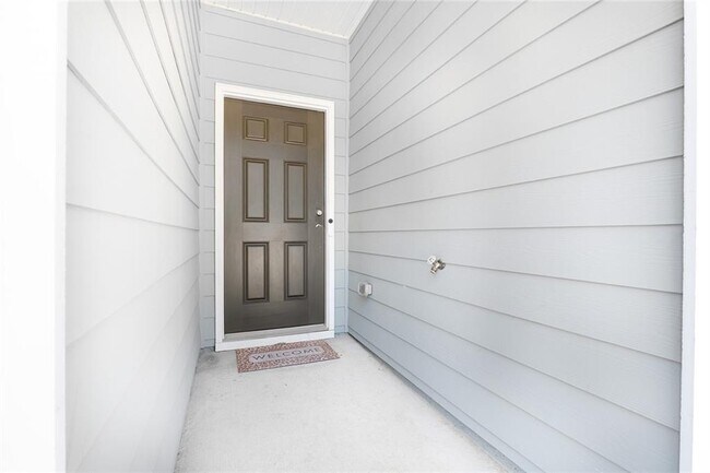 Building Photo - 7095 Gladstone Cir