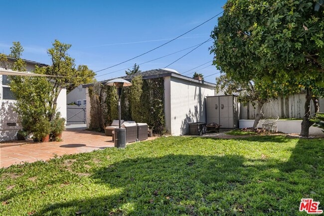 Building Photo - 6446 W 85th St