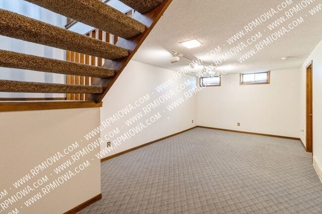 Building Photo - 1124 Johnson St