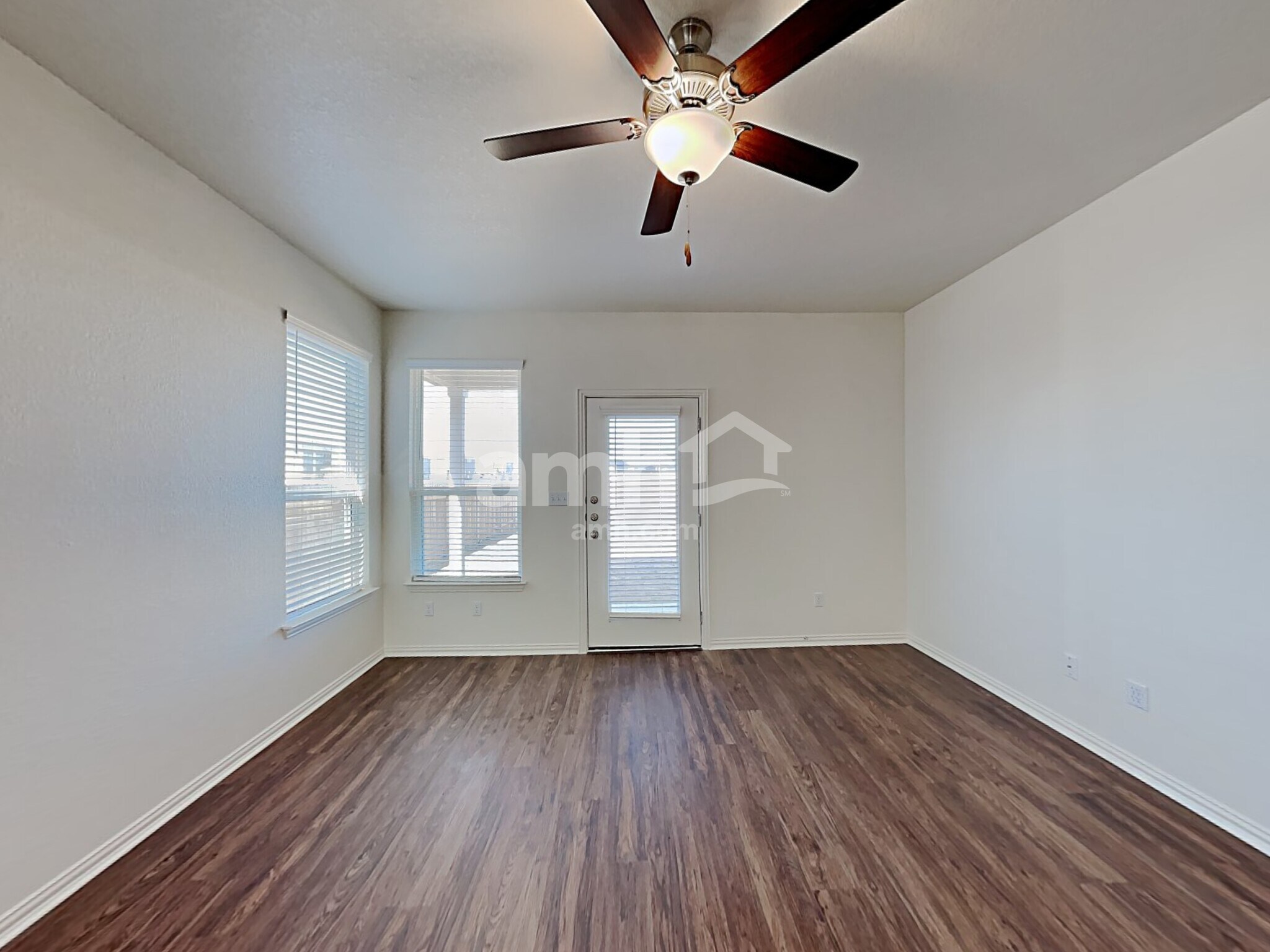 Building Photo - 211 Pebble Creek Run