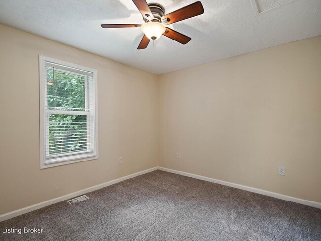 Building Photo - 1406 Walter Ave