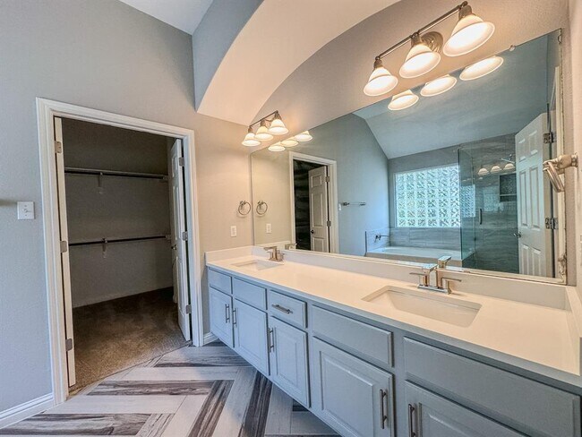 Building Photo - 2413 Catamaran Cove