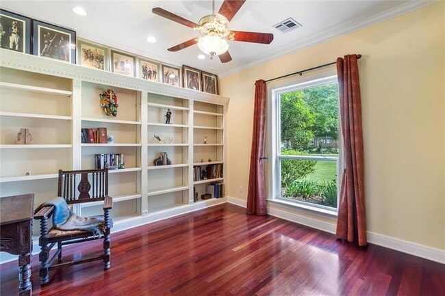 Building Photo - 8063 Winners Cir