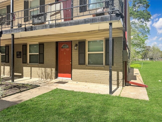 Building Photo - 1016 E Walker St