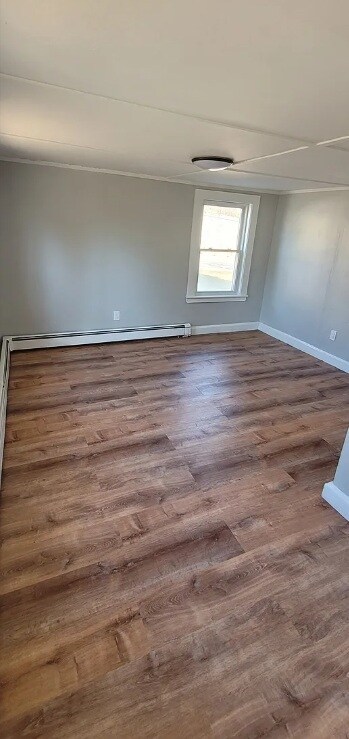 Building Photo - 981 Main St