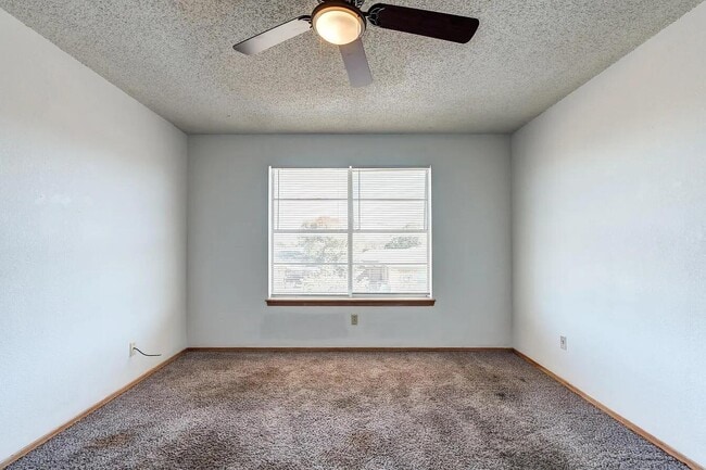 Building Photo - 7405 Waco Ave