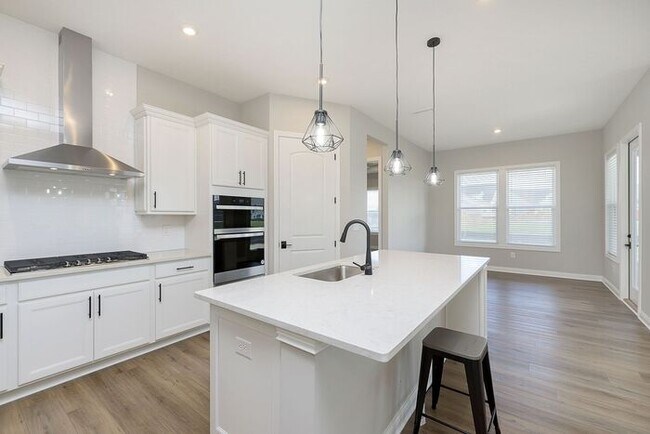 Building Photo - Gorgeous Newly Built 3 Bedroom 3 Full Bath on Golf Course in Westfield!