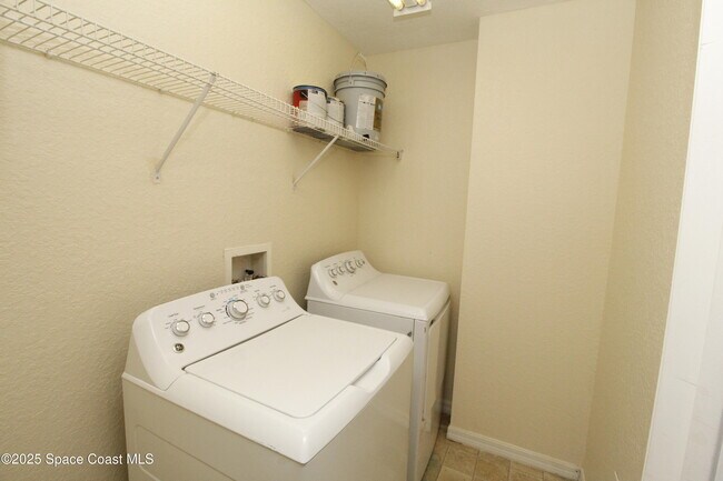 Building Photo - 3995 Almeida Court