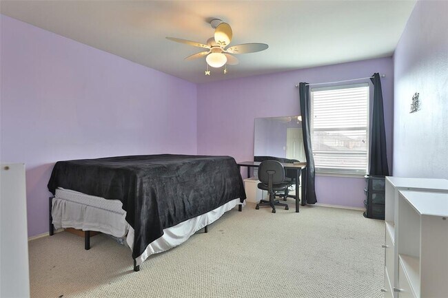 Building Photo - 21711 Cascade Hollow Ln
