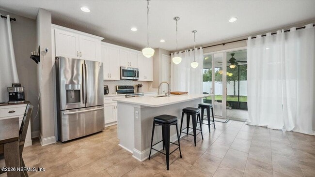 Building Photo - 1120 Persimmon Dr
