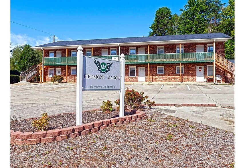 Piedmont Manor Apts 421 Jefferson St Kernersville NC 27284