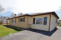 Building Photo - 345 Apache Ln