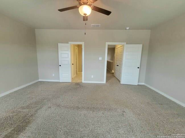 Building Photo - 2251 Avery Village